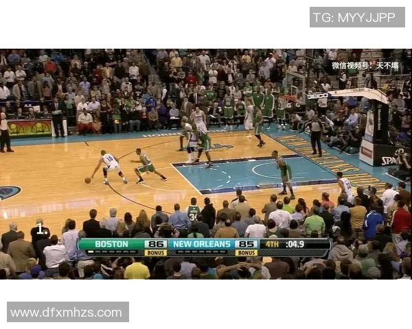 浓眉持球一条龙挑战RJ戴维斯却失误直接出界精彩瞬间回顾